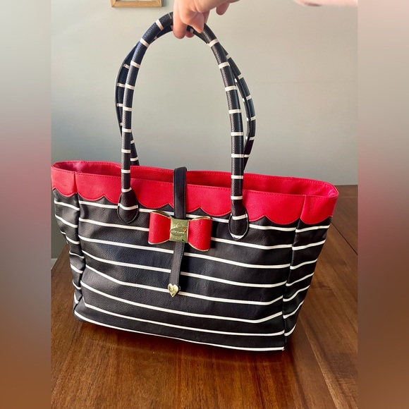 Betsey Johnson Handbags - Betsey Johnson Striped Bow Tote